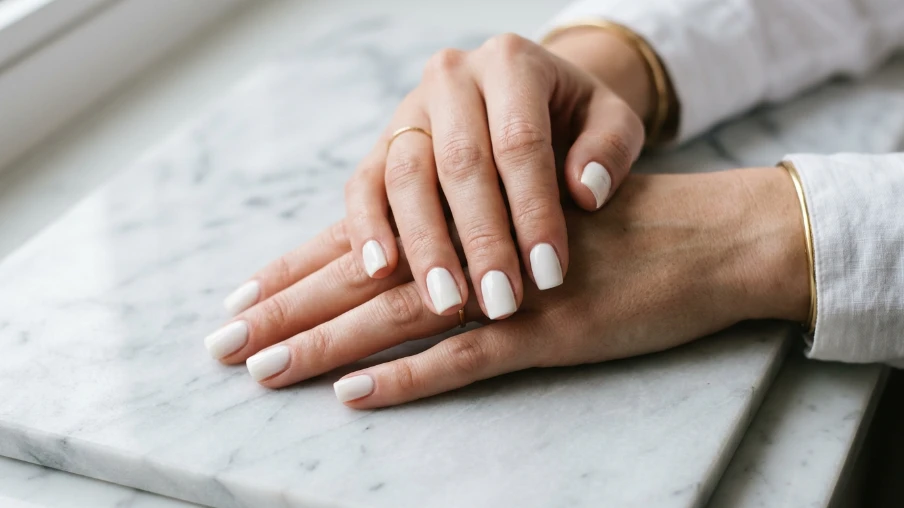 Classy White Nails for a Crisp, Polished Look