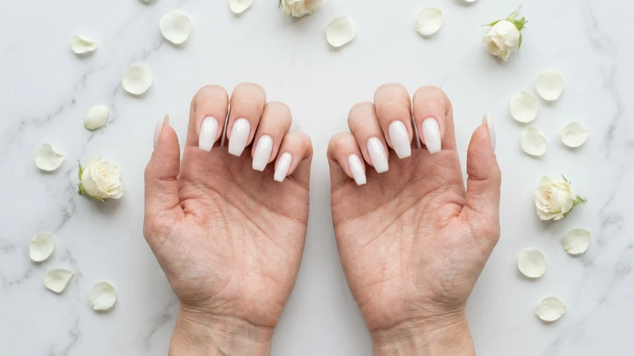 White Graduation Nail Ideas