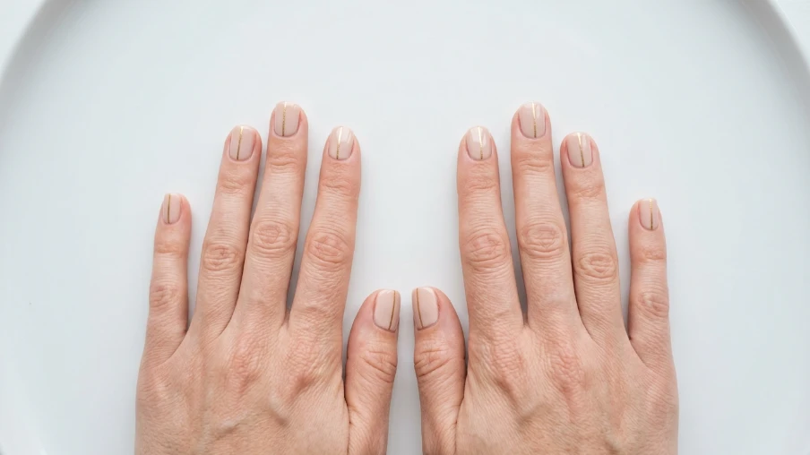 Minimalist Graduation Nails