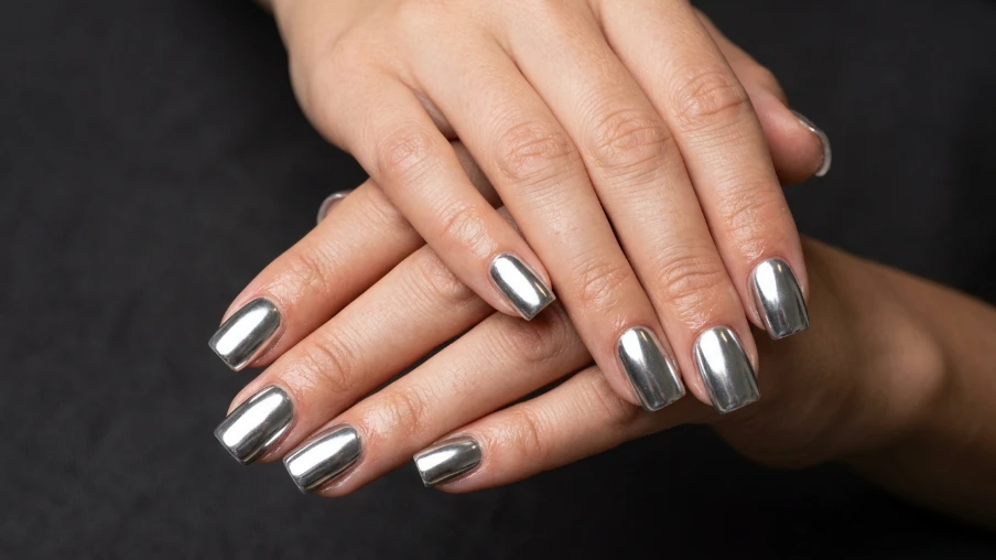 Chrome Short Acrylic Nails
