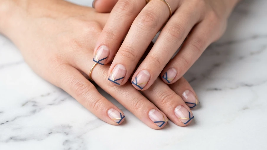 Classy Short Acrylic Nails with Negative Space
